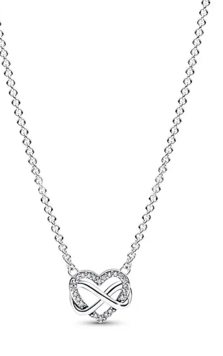 Collar corazón infinito