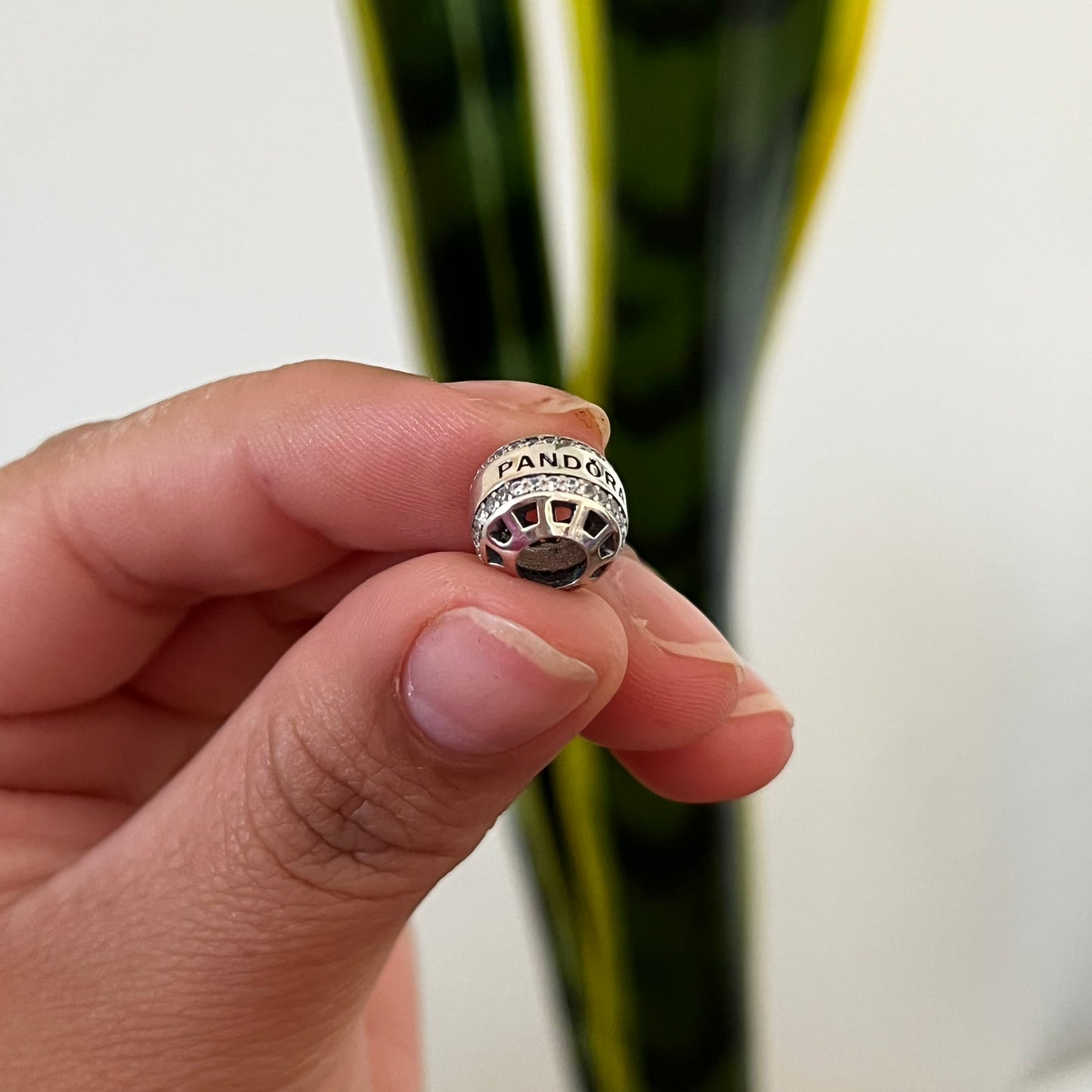 Separador esfera logo