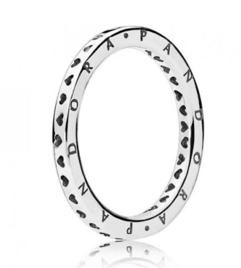 Anillo corazones logo