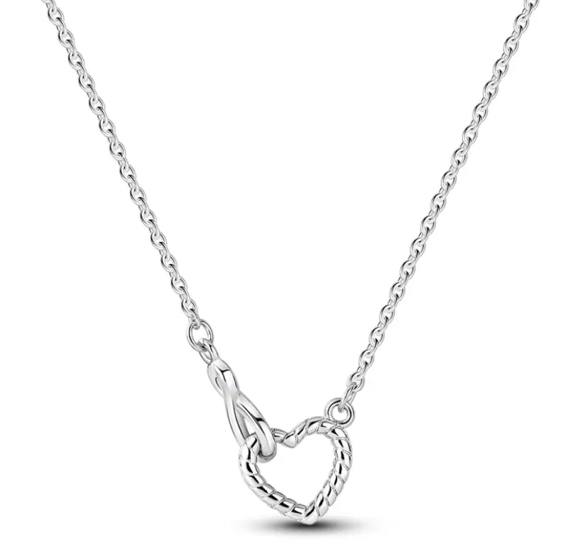 Collar corazón broche infinito