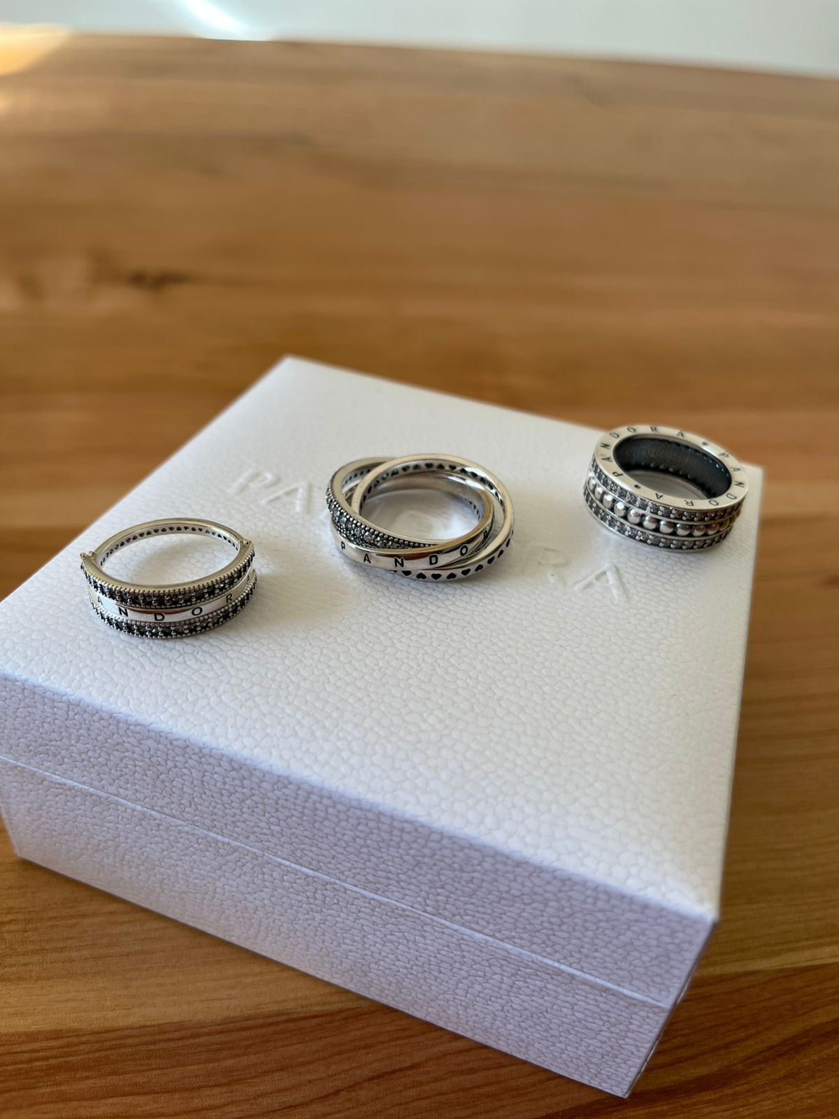 Anillo entrelazado triple suelto