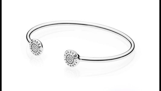 Esclava logo circones