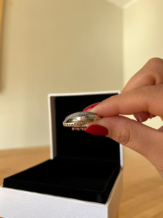 Anillo entrelazado triple suelto