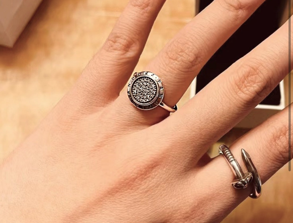 Anillo logo circones