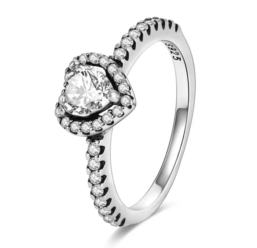 Anillo corazón elevado blanco