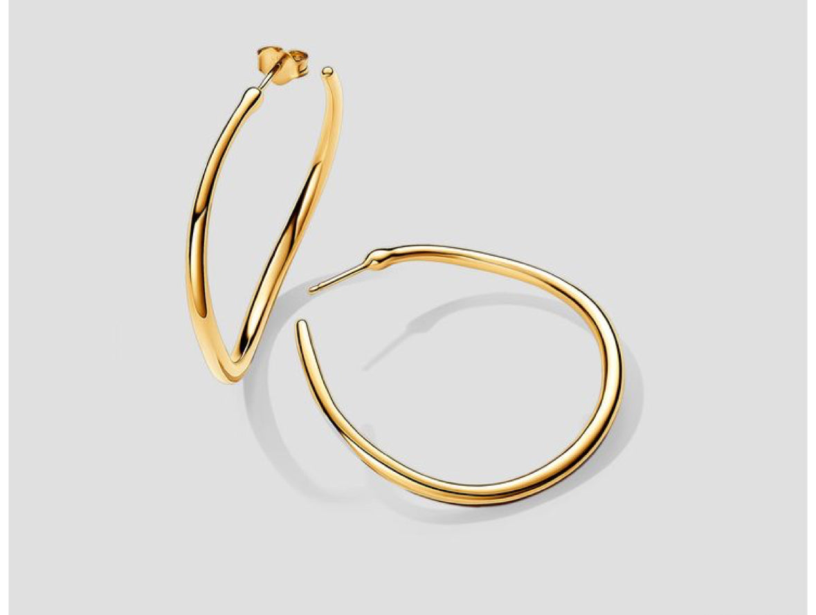 Argolla grande asimétrica dorada