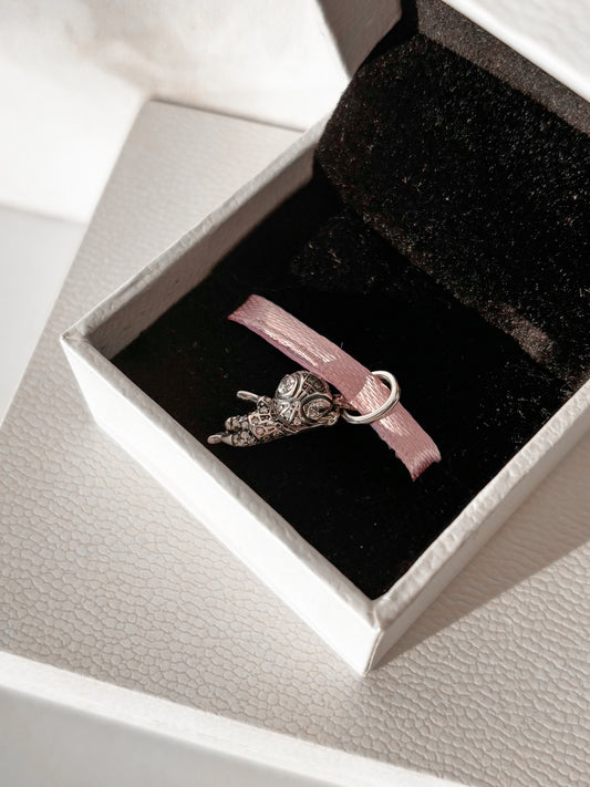 Hombre araña plata