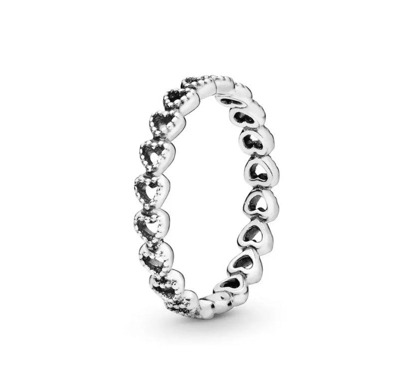 Anillo entrelazado amor