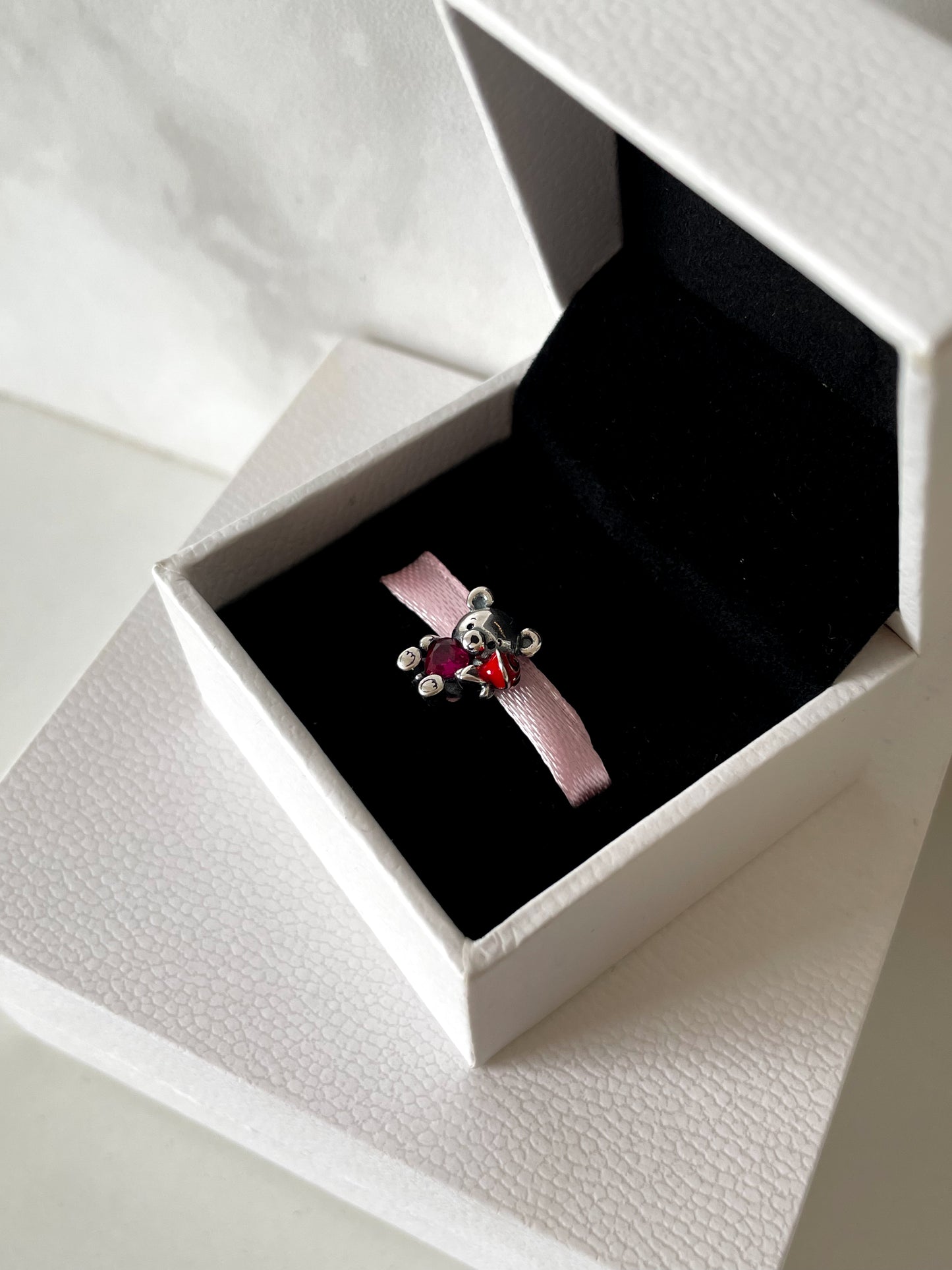 Osito corazón y rosa