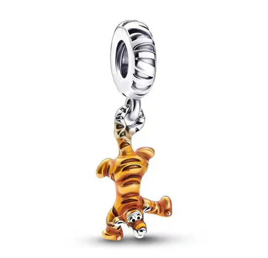 Tigger      Winnie the pooh