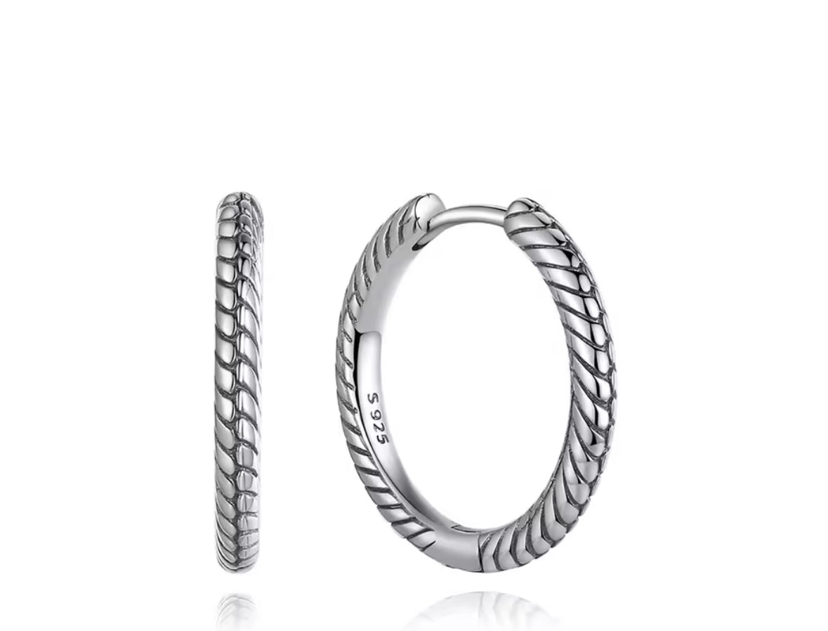 Argolla plata para charms con logo interno