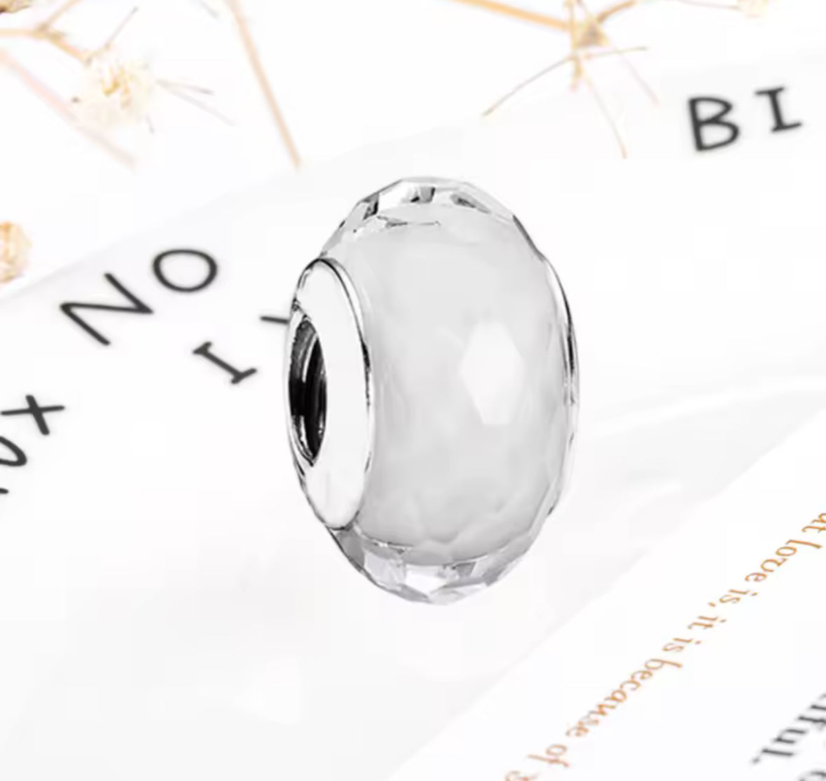 Murano blanco logo
