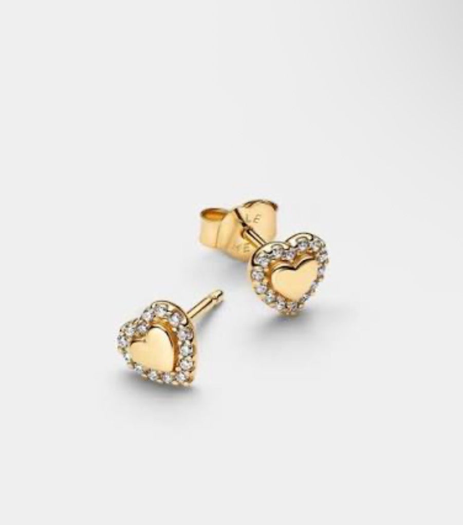 Aros corazón liso dorado