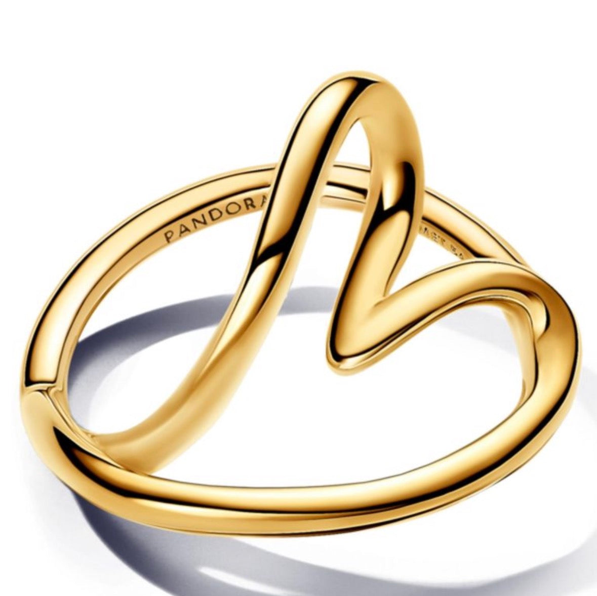 Anillo corazón orgánico dorado