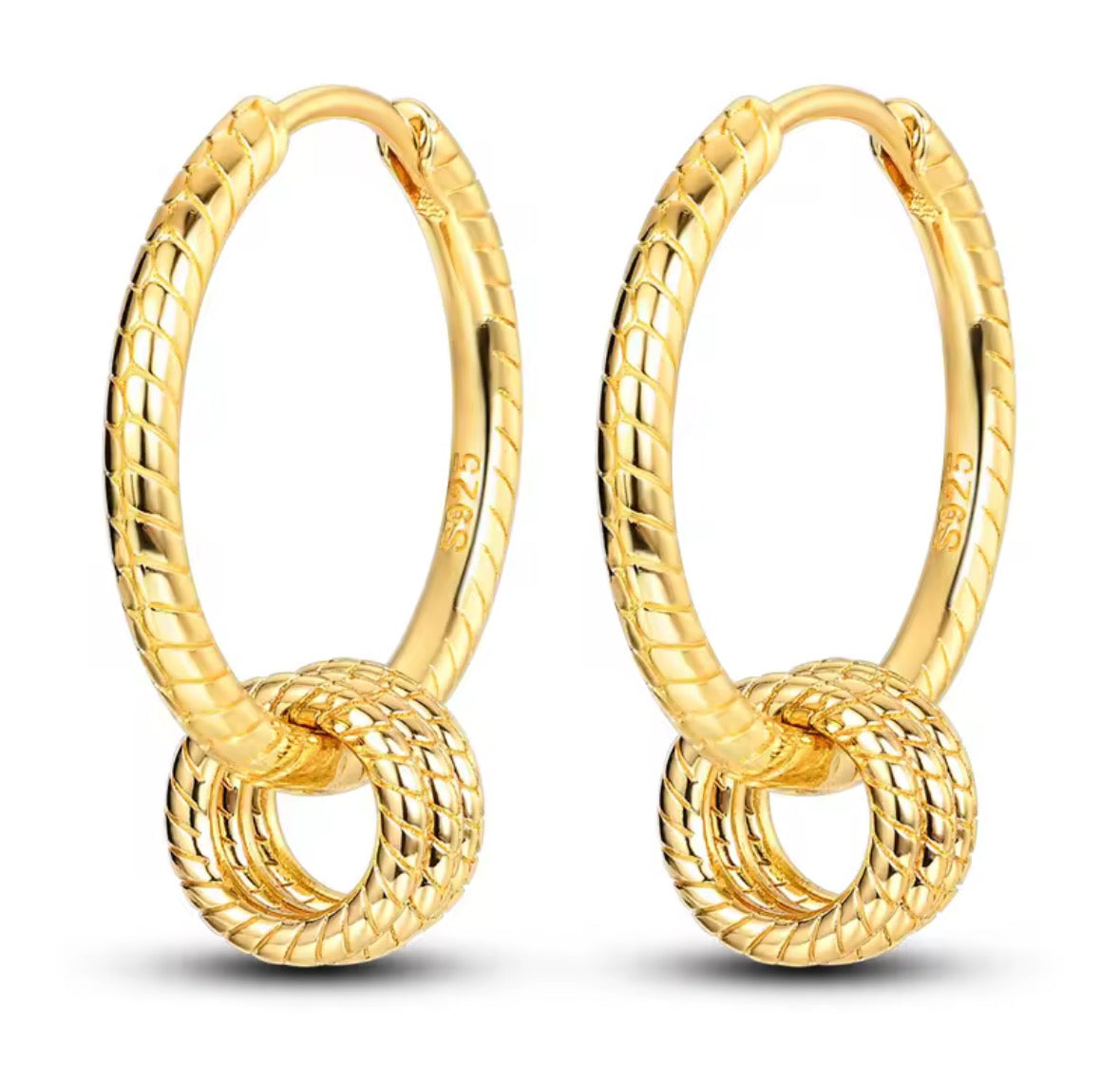 Argollas 3 círculos dorado