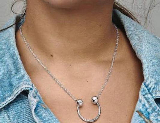 Collar herradura logo