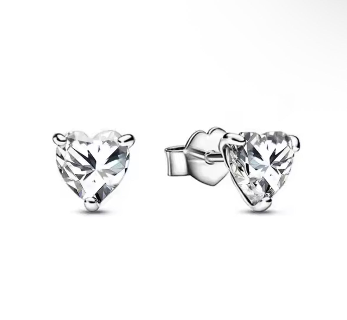 Aros corazón gema blanca