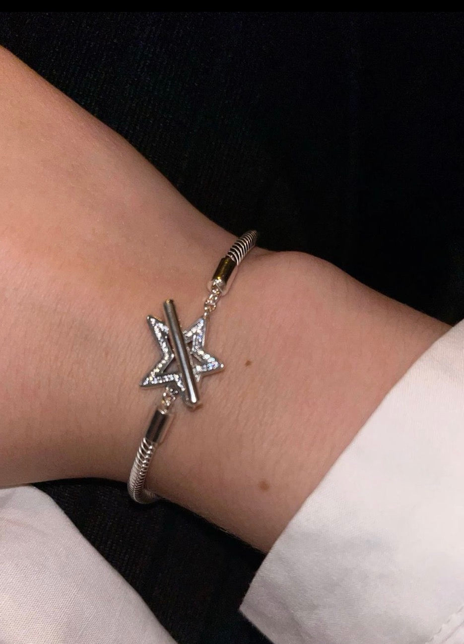 Pulsera estrella cierre palito