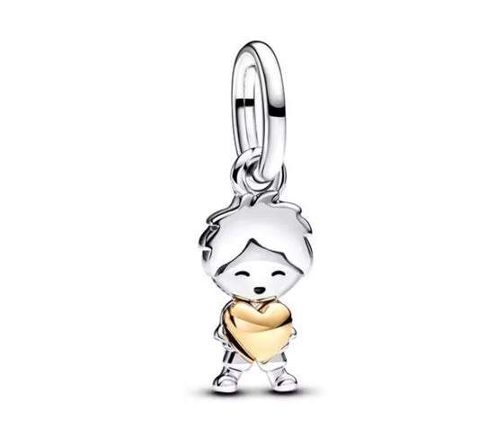 Niño corazón dorado