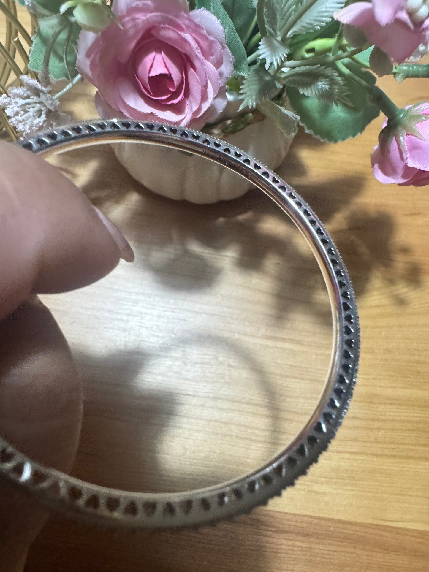 Pulsera brillo circones rígida corazones